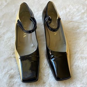 Yellow Vintage and Black Patent Leather Two-tone Mary Jane Heels Pumps